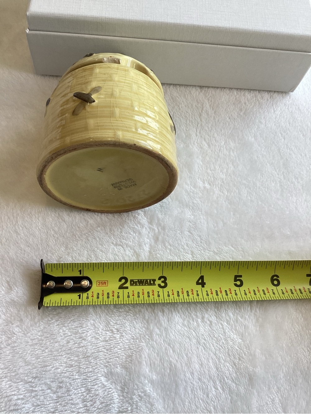 🇩🇪Vintage Ceramic Honey Pot Beehive Bees Made in ‘West’ Germany Yellow - Picture 13 of 15